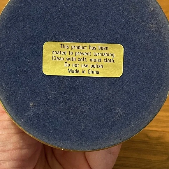 VINTAGE BRASS-STYLE CANDLE HOLDER - Picture 6 of 13